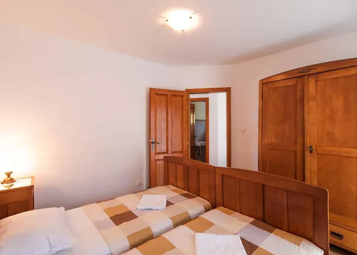 In 39271 Barci