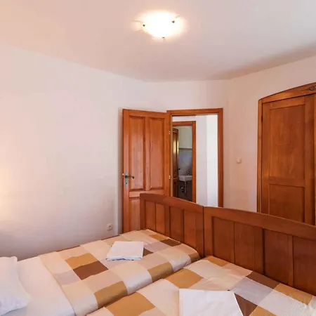 In 39271 Barci